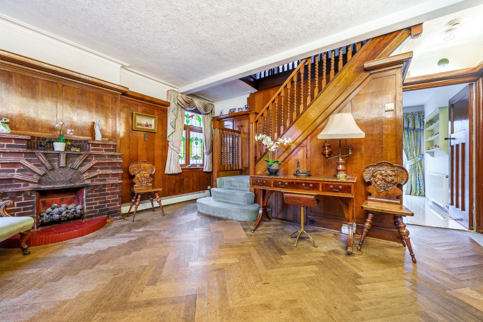 Park Grove, Edgware